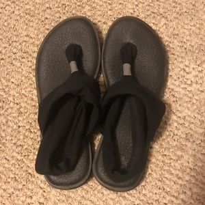 Sanuk Yoga Mat Sandals Black
